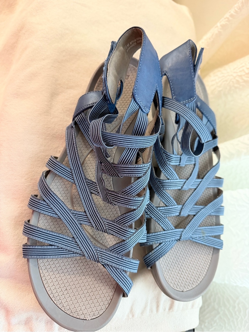 BareTraps Women's Light Blue Crisscross Strappy Sandal - Picture 3 of 6